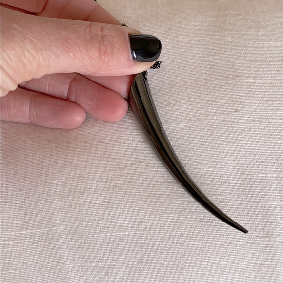 Michael Kors, long necklace, platinum gray - Picture 2 of 2